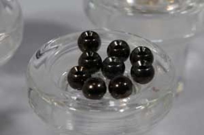Brass Beads schwarz 20 Stück