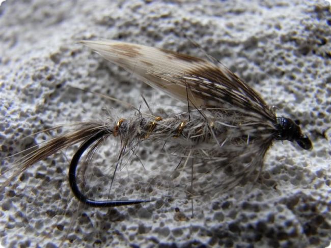 Yangoo Wet March Brown barbless Nassfliege