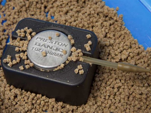 Preston Banjo Feeder Mould Large